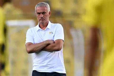 موعد أول ظهور لمورينيو في ريال مدريد.. وكامافينجا وجونزالو تحت التقييم